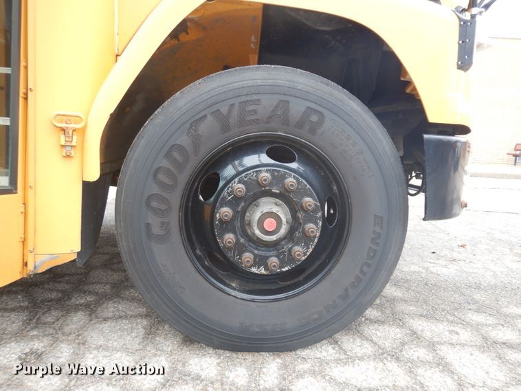 image for item IG9204 2005 Thomas  school bus