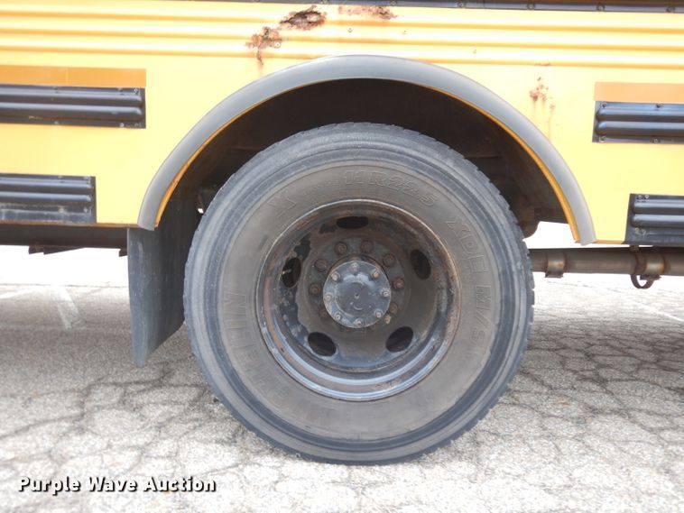 image for item IG9204 2005 Thomas  school bus