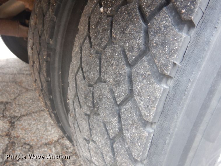 image for item IG9204 2005 Thomas  school bus