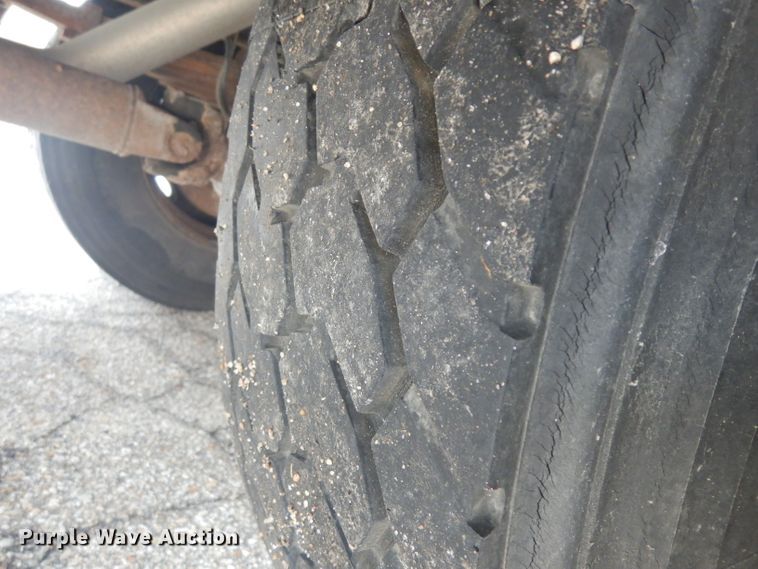 image for item IG9204 2005 Thomas  school bus