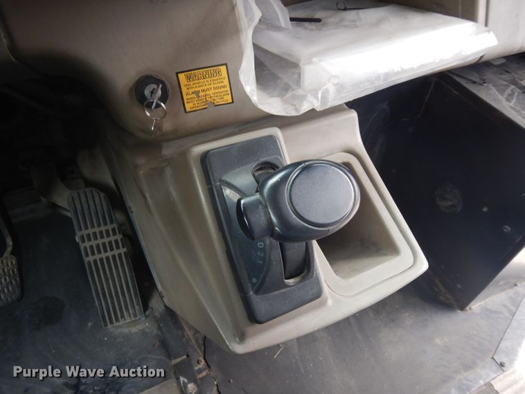 image for item IG9205 2005 Thomas  school bus