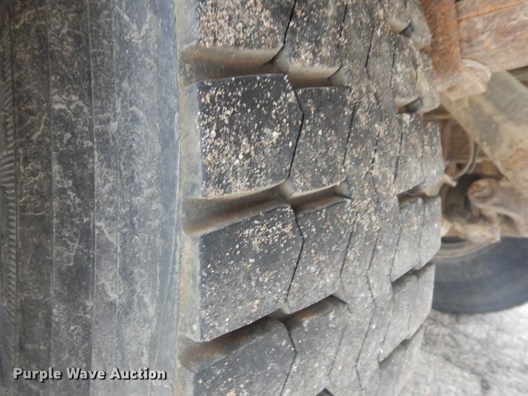 image for item IG9205 2005 Thomas  school bus