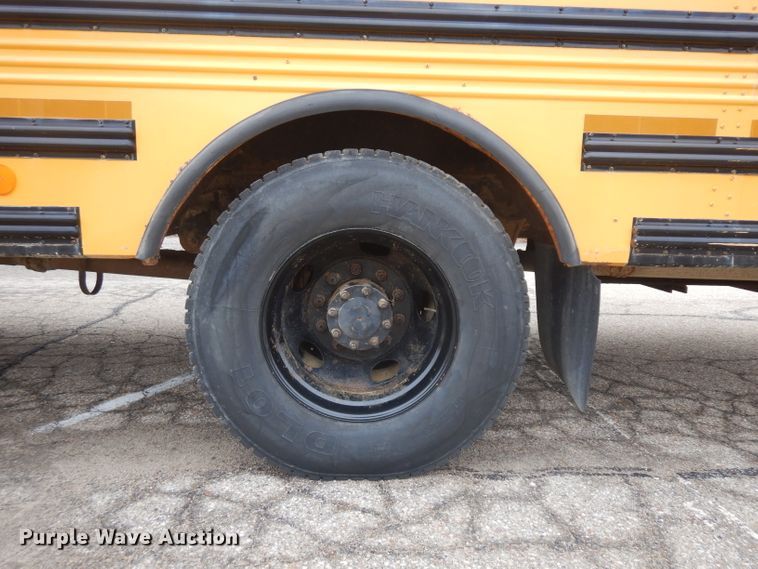 image for item IG9205 2005 Thomas  school bus