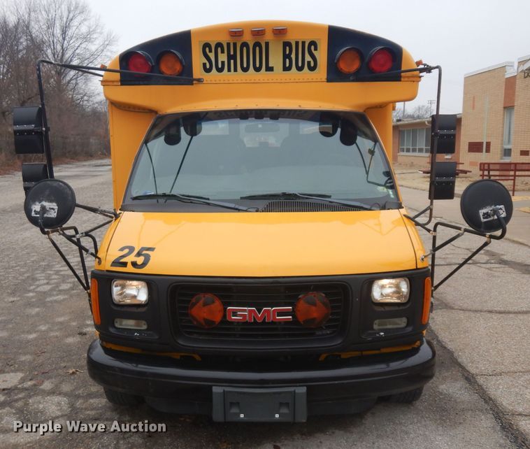 image for item IG9206 2002 Thomas  school bus
