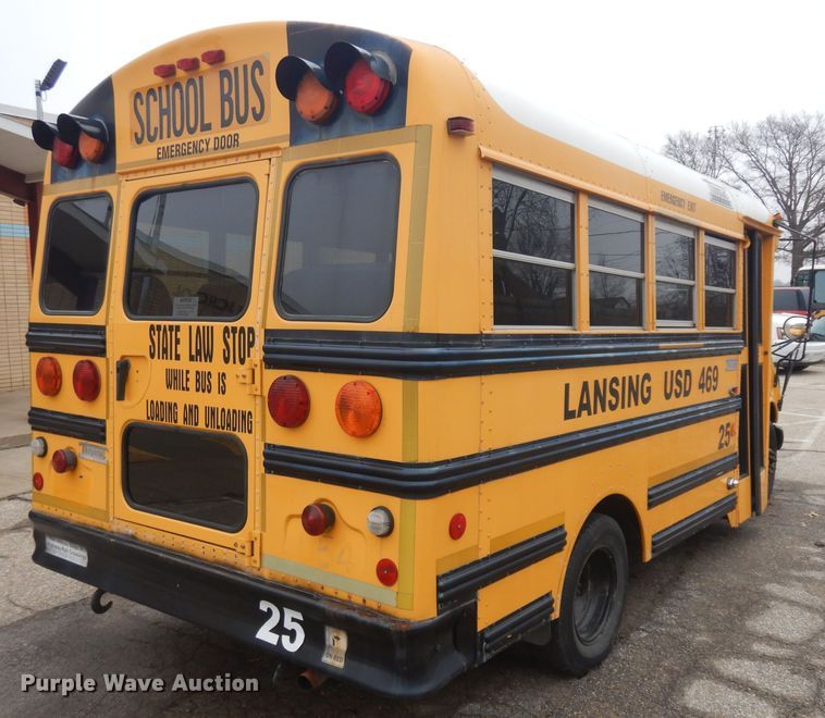 image for item IG9206 2002 Thomas  school bus