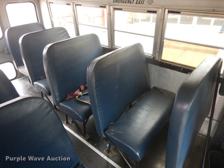 image for item IG9206 2002 Thomas  school bus