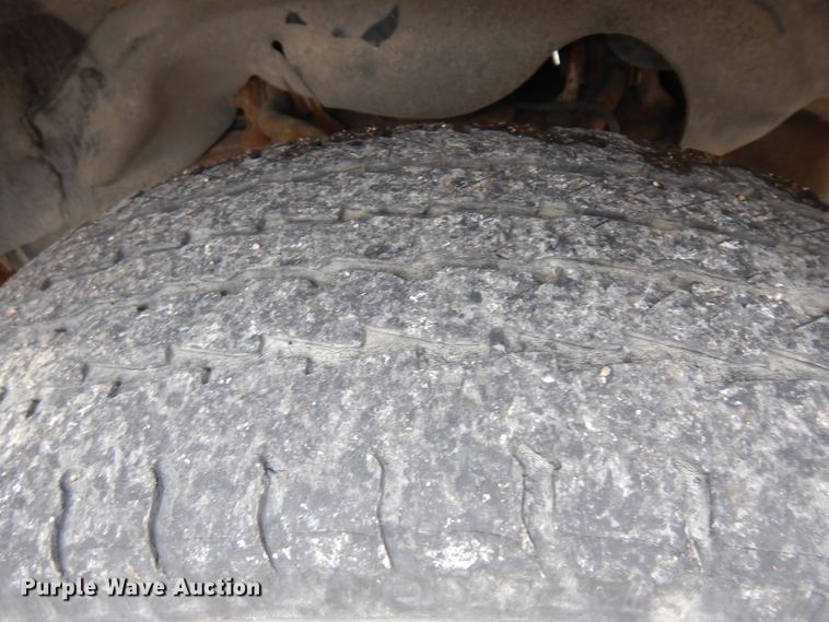 image for item IG9206 2002 Thomas  school bus