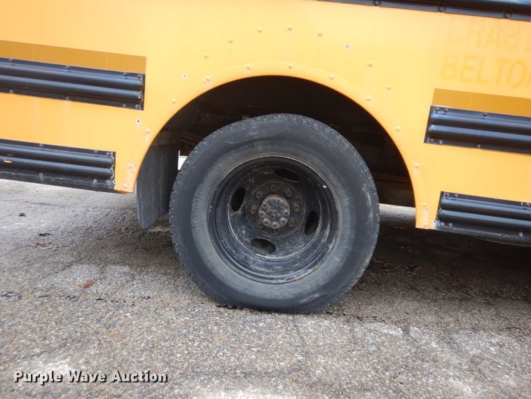 image for item IG9206 2002 Thomas  school bus