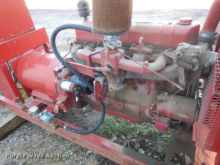 image for item IG9223 International Harvester UB-220  generator set