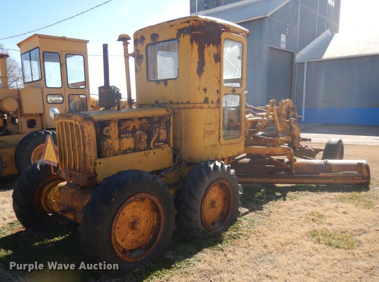 image for item IG9225 Caterpillar 212  rigid frame motor grader