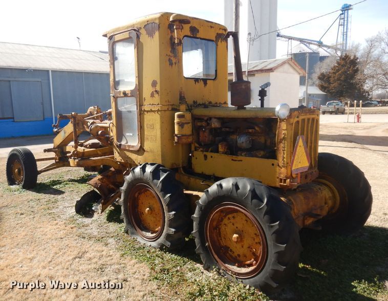 image for item IG9225 Caterpillar 212  rigid frame motor grader