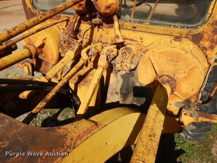 image for item IG9225 Caterpillar 212  rigid frame motor grader