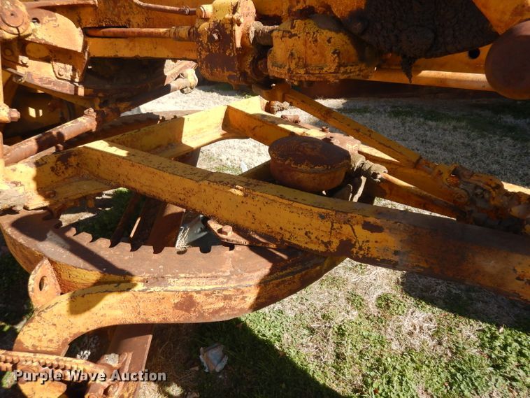 image for item IG9225 Caterpillar 212  rigid frame motor grader
