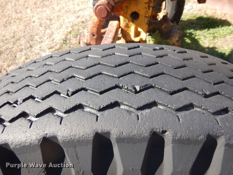 image for item IG9225 Caterpillar 212  rigid frame motor grader