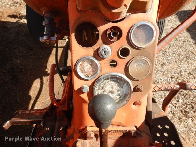 image for item IG9226 1959 Allis-Chalmers D17  tractor