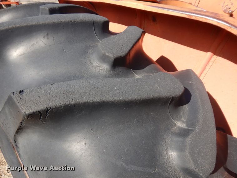 image for item IG9226 1959 Allis-Chalmers D17  tractor