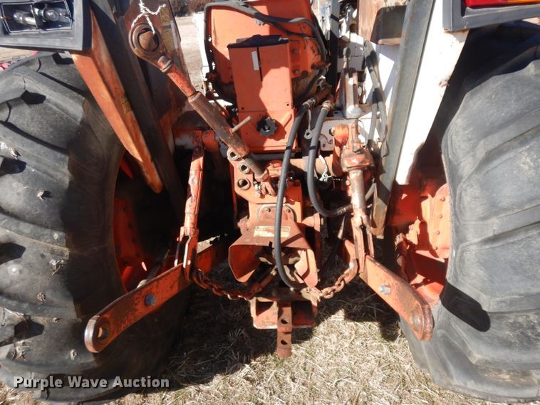 image for item IG9231 1981 Case 1290  tractor