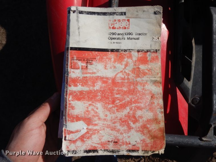 image for item IG9231 1981 Case 1290  tractor