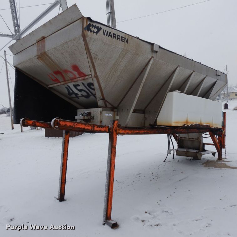 image for item IP9001 2010 Warren AC2400-14 spreader