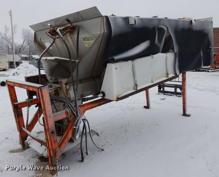 image for item IP9001 2010 Warren AC2400-14 spreader