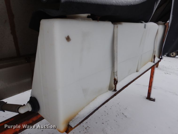 image for item IP9001 2010 Warren AC2400-14 spreader