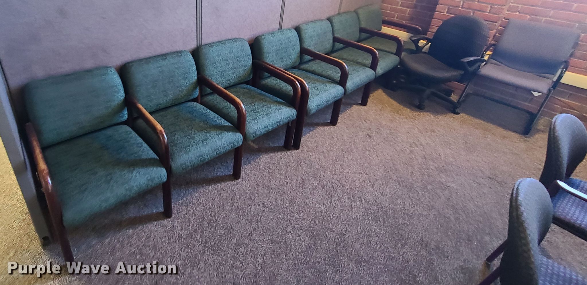 Office furniture in Kansas City, MO Item FW9631 sold Purple Wave