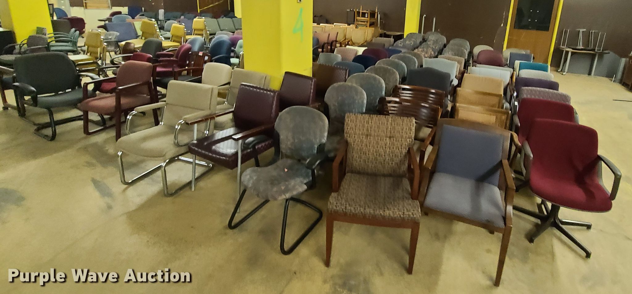 Office furniture in Kansas City, MO Item FW9635 sold Purple Wave