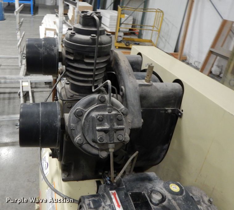 image for item DF6417 Ingersoll Rand 15TE15  air compressor