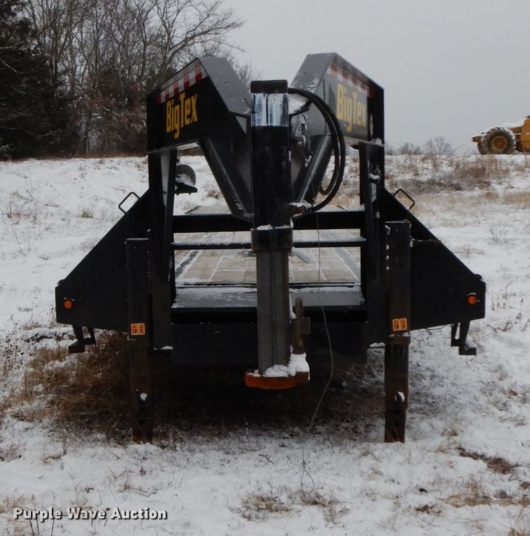 image for item DF6427 2019 Big-Tex 25GN-40 equipment trailer
