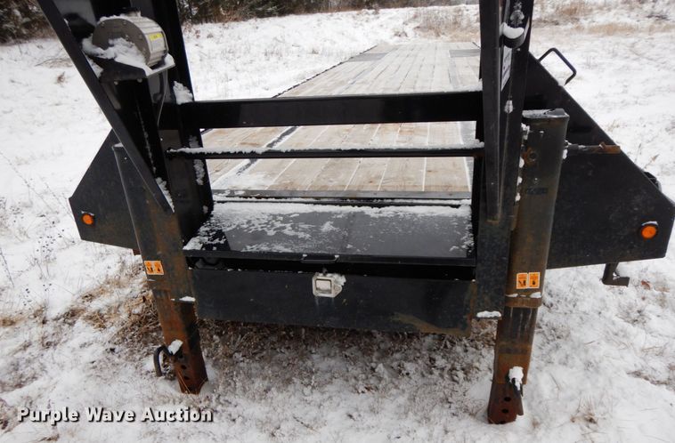 image for item DF6427 2019 Big-Tex 25GN-40 equipment trailer