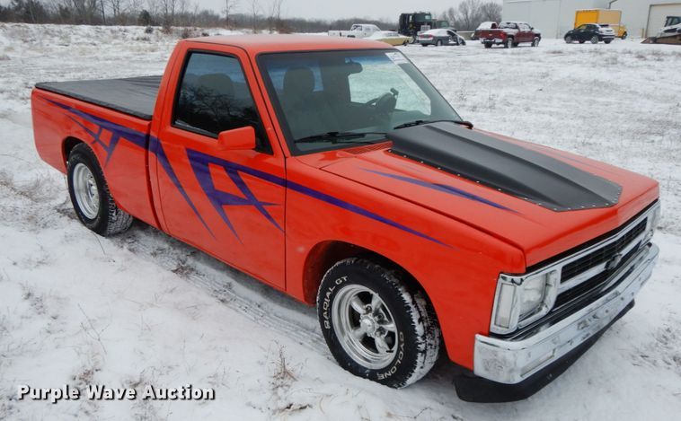 image for item DF6429 1991 Chevrolet S10  pickup truck