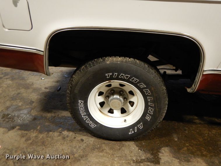 image for item DF6433 1978 GMC Jimmy  SUV