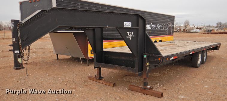 image for item DG1646 1998 PJ Trailers 24GN  equipment trailer