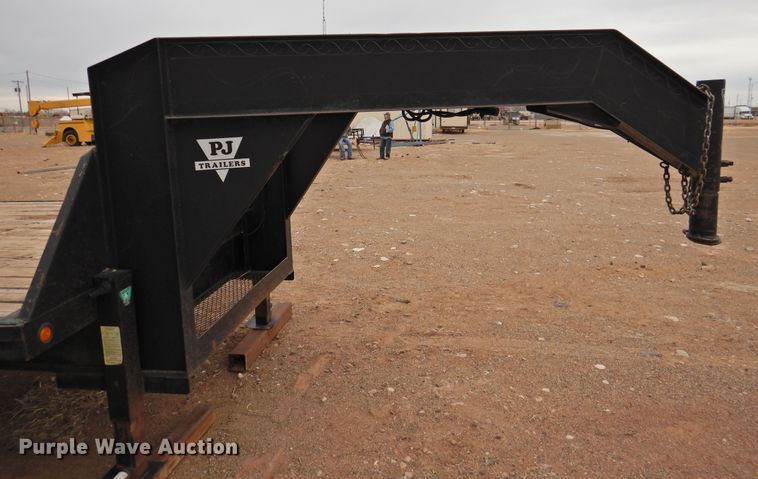 image for item DG1646 1998 PJ Trailers 24GN  equipment trailer