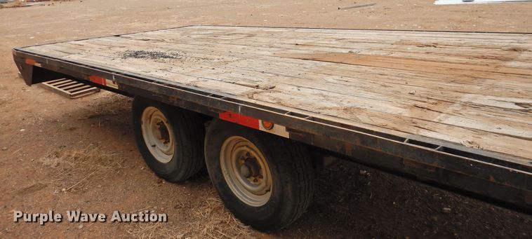 image for item DG1646 1998 PJ Trailers 24GN  equipment trailer