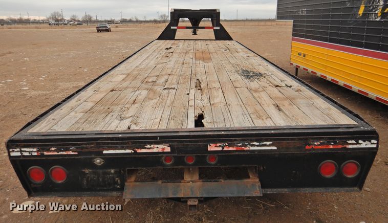 image for item DG1646 1998 PJ Trailers 24GN  equipment trailer