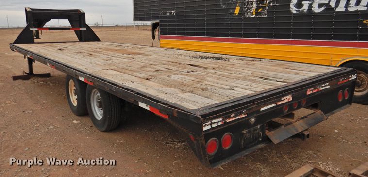 image for item DG1646 1998 PJ Trailers 24GN  equipment trailer