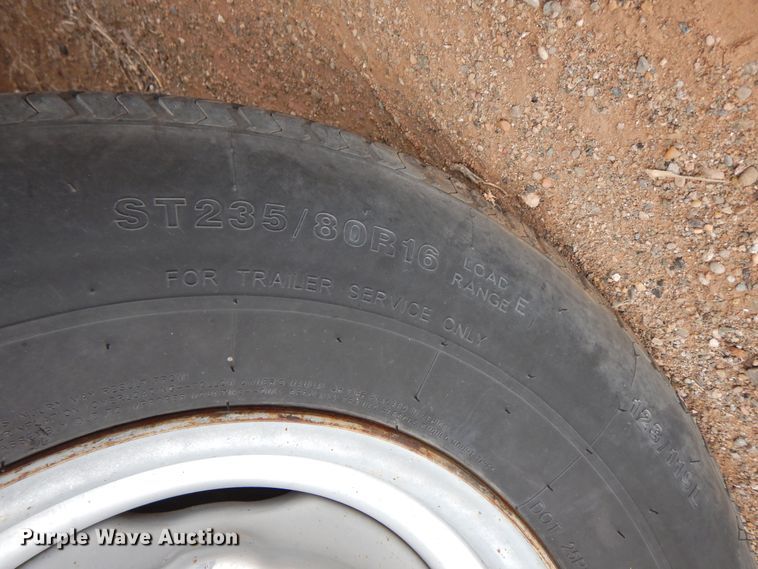 image for item DG1646 1998 PJ Trailers 24GN  equipment trailer