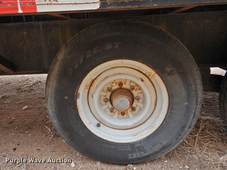 image for item DG1646 1998 PJ Trailers 24GN  equipment trailer