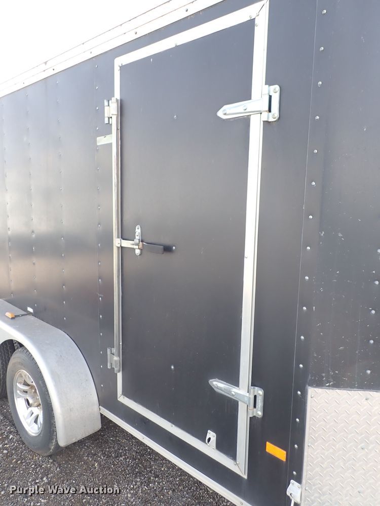 image for item DJ0010 2005 Haulmark FNV7X16WT2 enclosed cargo trailer