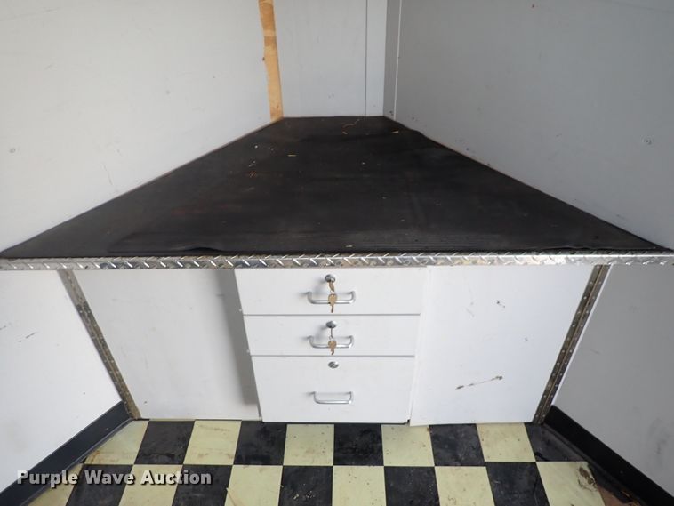 image for item DJ0010 2005 Haulmark FNV7X16WT2 enclosed cargo trailer