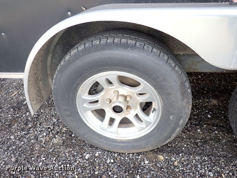 image for item DJ0010 2005 Haulmark FNV7X16WT2 enclosed cargo trailer