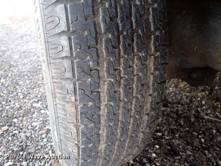 image for item DJ0010 2005 Haulmark FNV7X16WT2 enclosed cargo trailer