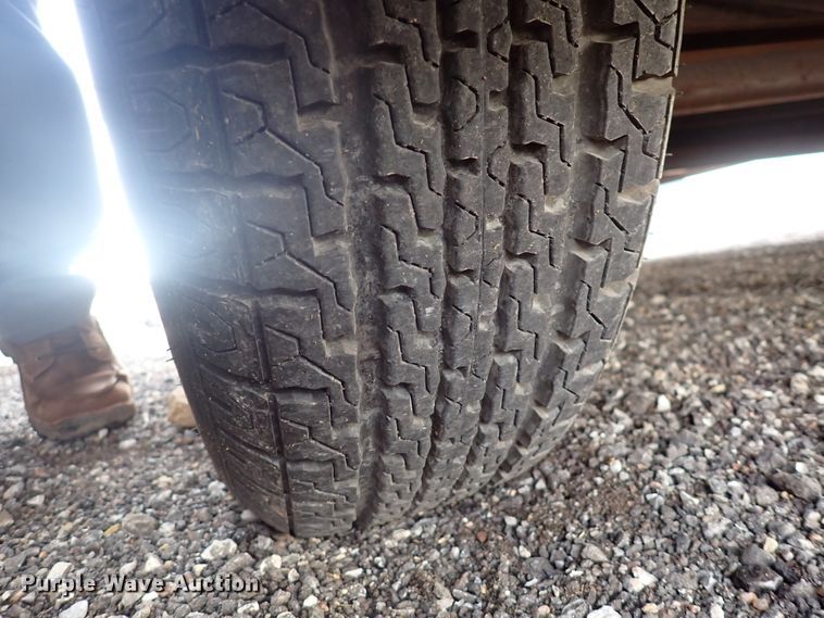 image for item DJ0010 2005 Haulmark FNV7X16WT2 enclosed cargo trailer