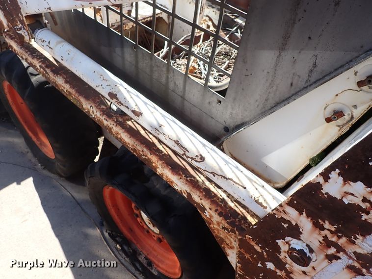image for item DJ0036 1976 Bobcat 520  skid steer loader