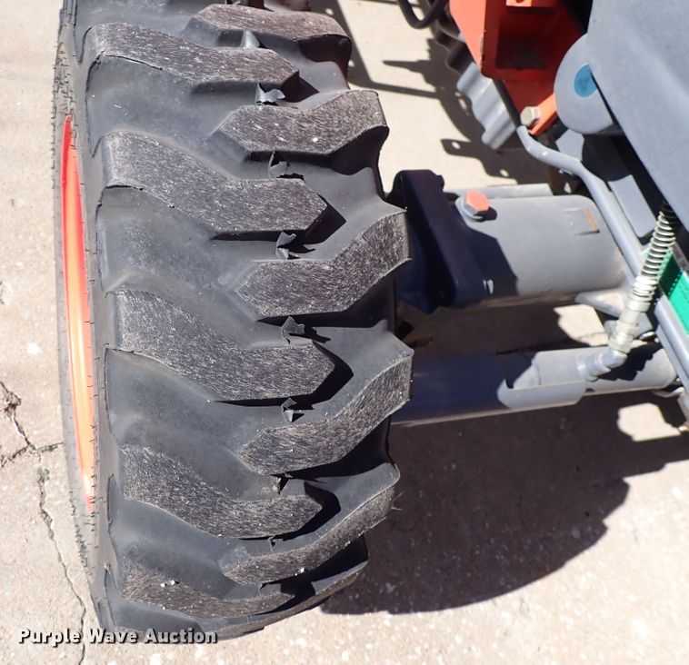 image for item DJ0039 Kioti CK30 HST  MFWD tractor