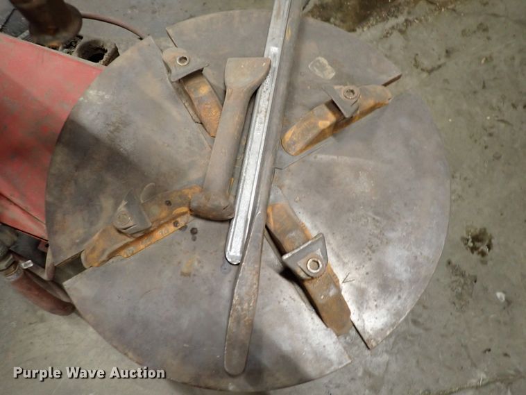 image for item DJ0048 Ammco 740 rim clamp tire machine
