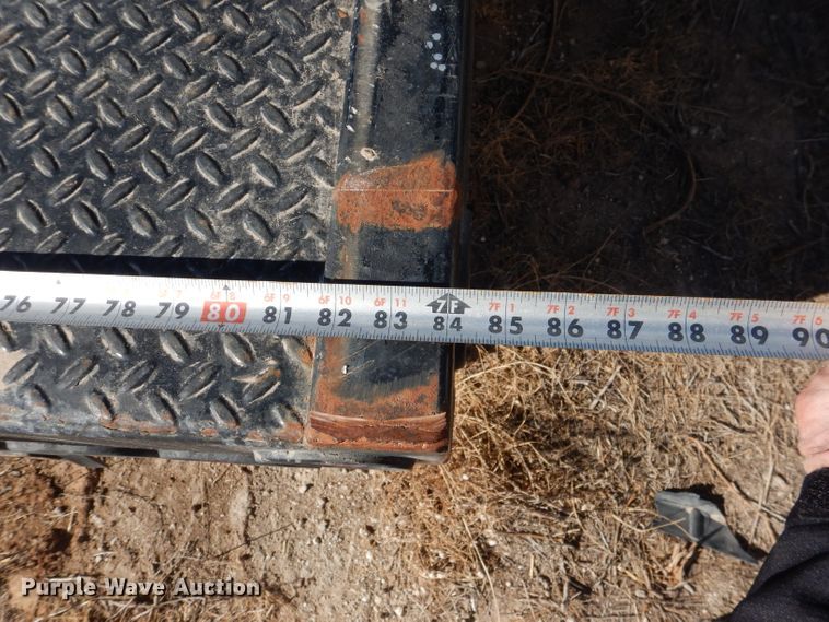 image for item DJ4918 2003 Chevrolet Silverado 1500  Ext. Cab flatbed pickup truck