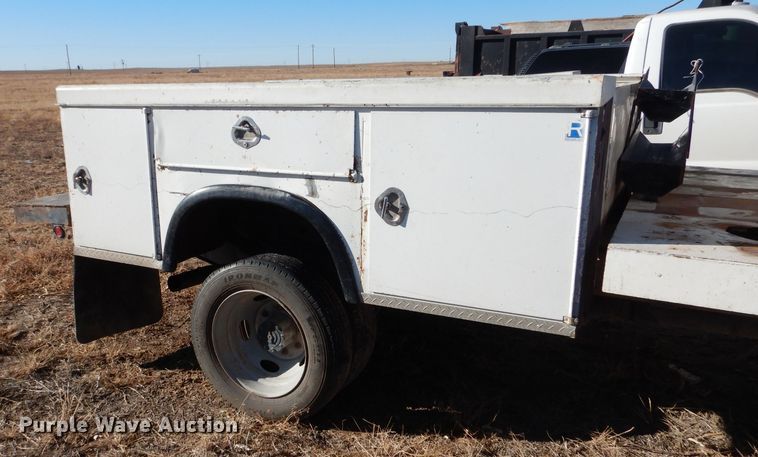 image for item DJ4923 Ford F450 Super Duty  utility / service truck