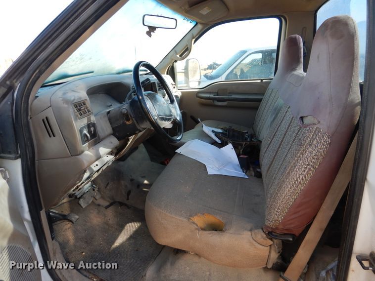 image for item DJ4923 Ford F450 Super Duty  utility / service truck